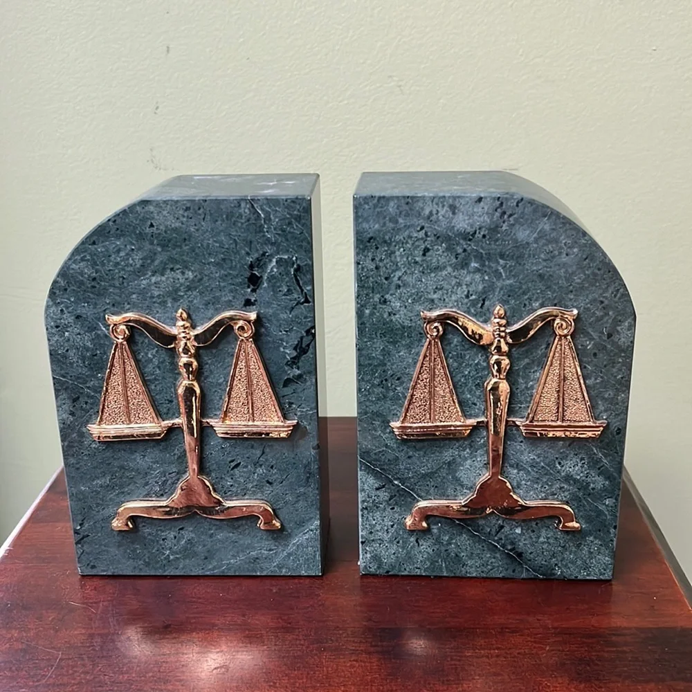 Green Marble Bookends with Gold Plated Scales of Justice - Picture 1 of 10